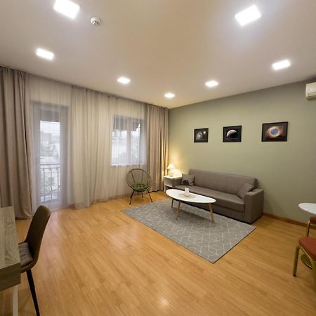 Rest Apartments By Nava Hotel Erevan Exterior foto