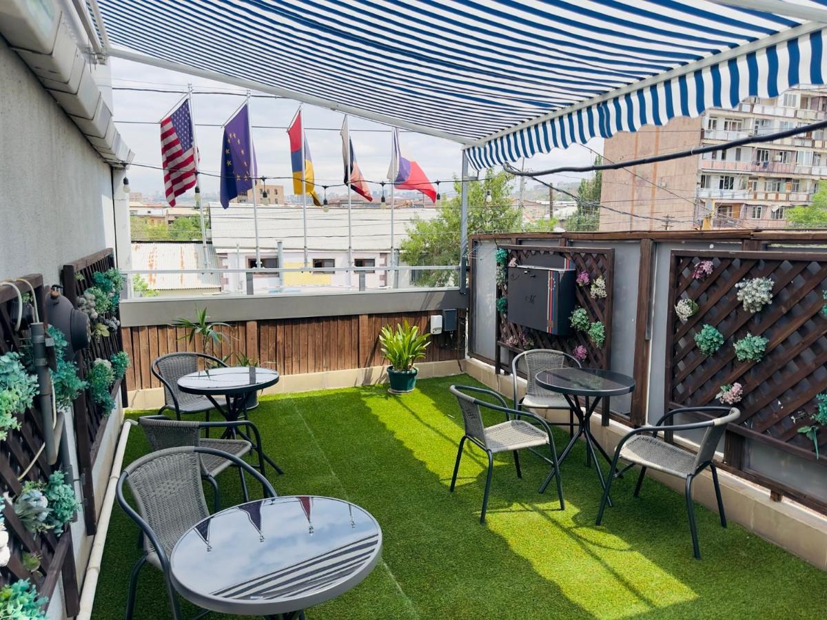 Rest Apartments By Nava Hotel Erevan Exterior foto