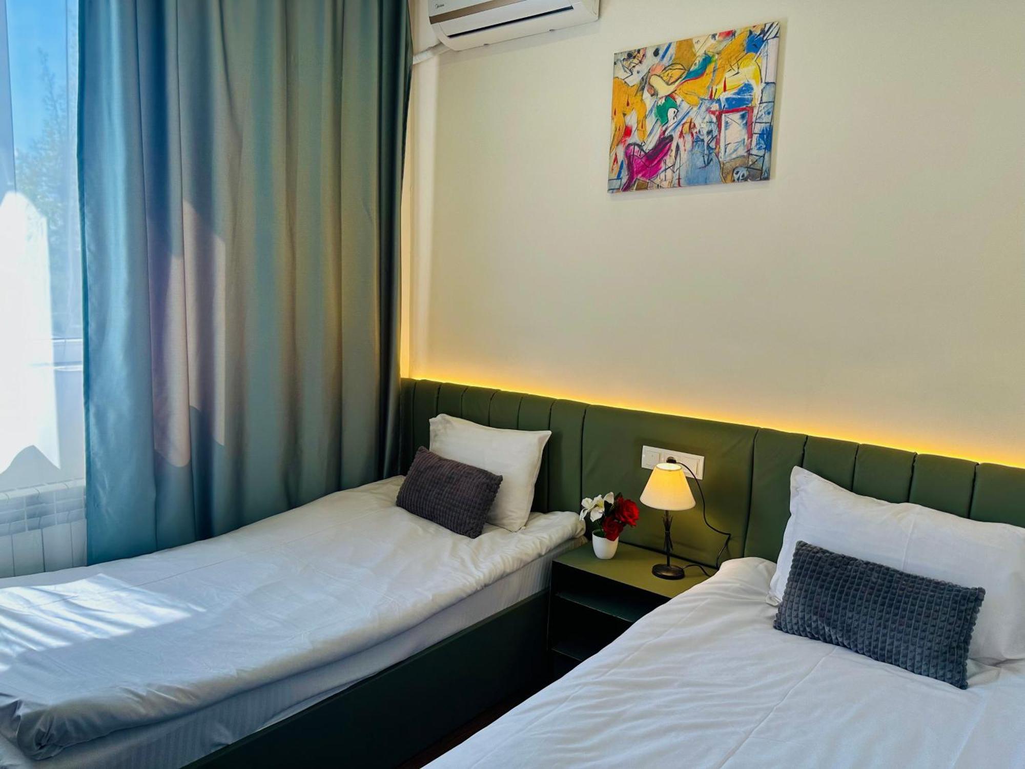 Rest Apartments By Nava Hotel Erevan Exterior foto